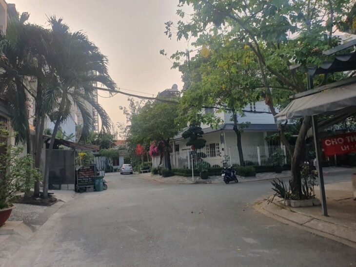 HÀNG XÓM PHÚ MỸ HƯNG – KHU VỰC DÂN TRÍ CAO KHU NHÀ PHỐ, BIỆT THỰ – HOÀNG QUỐC VIỆT