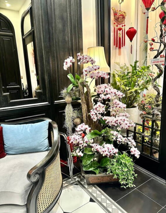 Khách sạn tiêu chuẩn 5*, 9 tầng, 300m, quận HBT vị trí đắc địa 5p ra Hồ Gươm, dòng tiền gần 8ty/nam