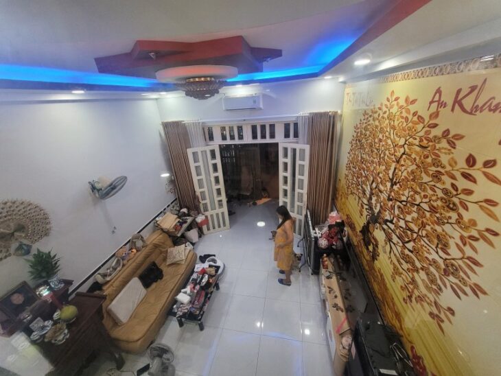 Bán nhà 50m2, 2PN, 2WC, Q.9, 3.2 tỷ, mặt tiền đường 7 m, Phước Long A
