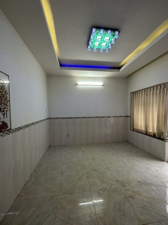 HẺM ÔTÔ ĐẬU CỬA, KHU VIP NGUYỄN VĂN TRỖI P1 TÂN BÌNH, GẦN SÂN BAY, GIÁP PHÚ NHUẬN, 24M2 NHÀ 4 TẦNG