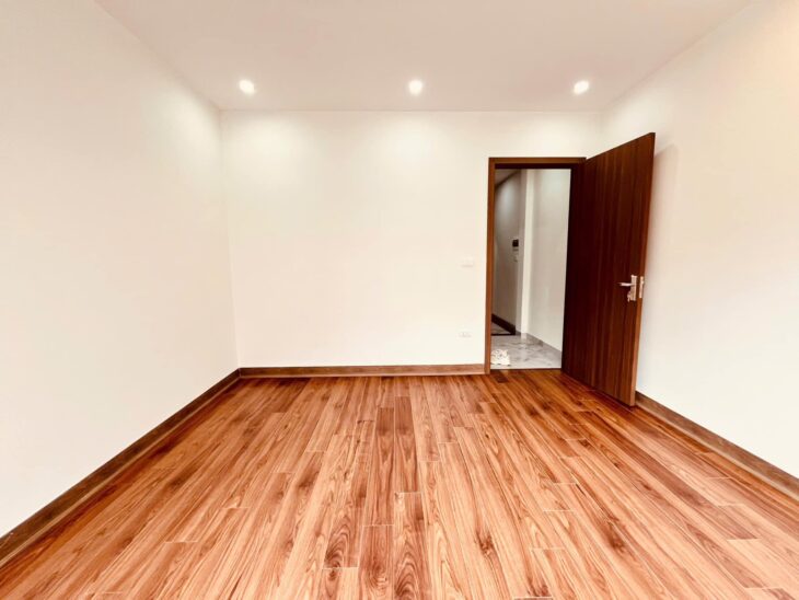 BÁN NHÀ TRẦN QUỐC HOÀN CẦU GIẤY PHÂN LÔ – Ô TÔ ĐỖ CỬA THANG MÁY VỪA Ở HAY LÀM VĂN PHÒNG ĐỀU ĐẸP 17