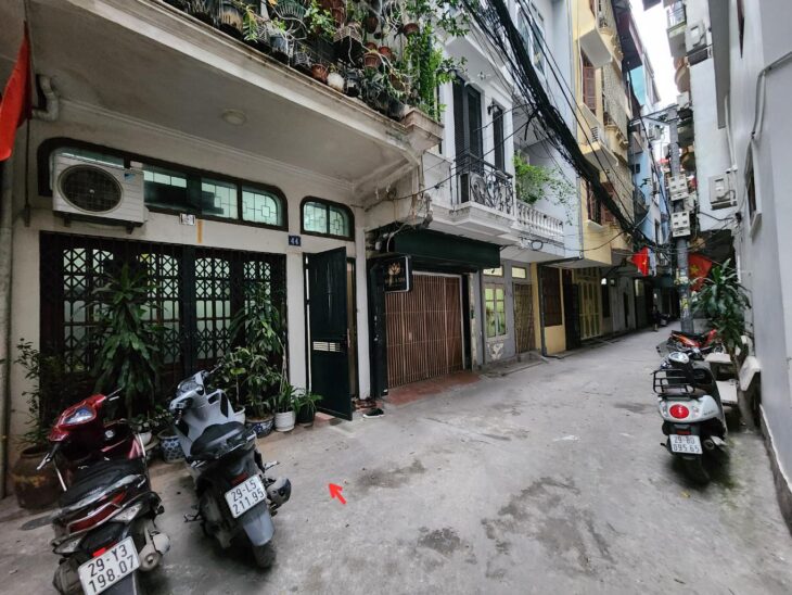 Thái Hà-Nhà phân lô,-Kinh doanh, Ô tô đỗ cửa ngày đêm