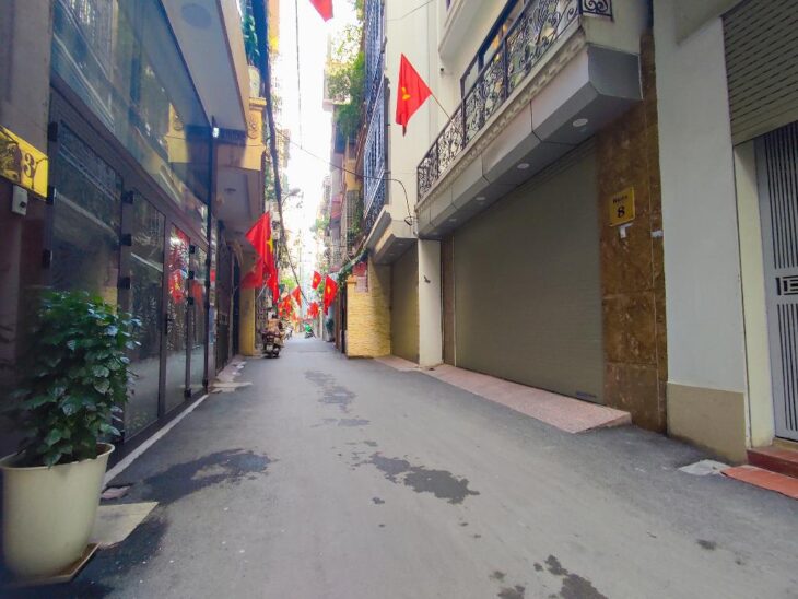 GĐ BÁN NHÀ PHỐ VƯƠNG THỪA VŨ, 42M², 4 TẦNG – PHÂN LÔ, Ô TÔ TRÁNH, NGÕ THÔNG.