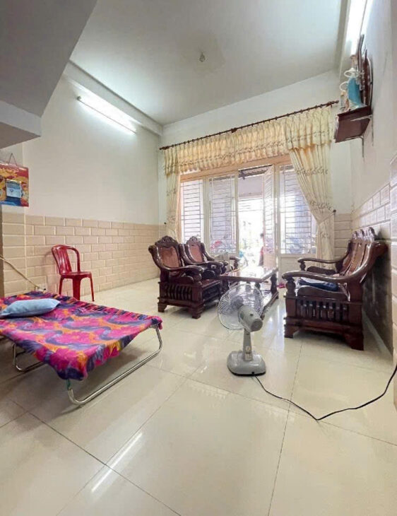 BÁN NHÀ NGAY CHỢ PHẠM THẾ HIỂN QUẬN 8, 7x18M, NHỈNH 11 TỶ, LH: 0938827657 Ms. Tuyền