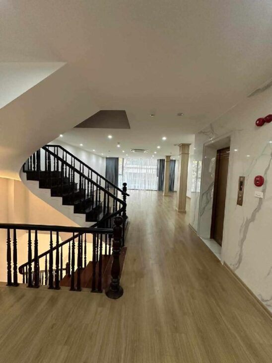 BÁN NHÀ PHỐ HOÀNG NGÂN 131M2 X 6 TẦNG PHÂN LÔ VIP CẦU GIẤY – VỈA HÈ – THANG MÁY – KINH DOANH 70 TỶ