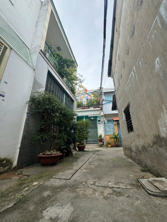 BÁN NHÀ MỚI VỊ TRÍ ĐẸP, XE HƠI ĐỖ CỬA, 2 TẦNG, NGAY TÂY THẠNH, TÂY THẠNH, TÂN PHÚ