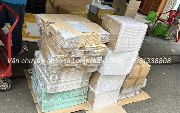 Gửi đồ gia dụng, quần áo đi Mỹ đường tàu chỉ từ 120.000/kg
