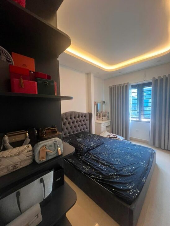 BÁN NHÀ TRƯƠNG ĐỊNH HAI BÀ TRƯNG NGÕ THÔNG KINH DOANH Ô TÔ ĐỖ CỬA 6 TỶ