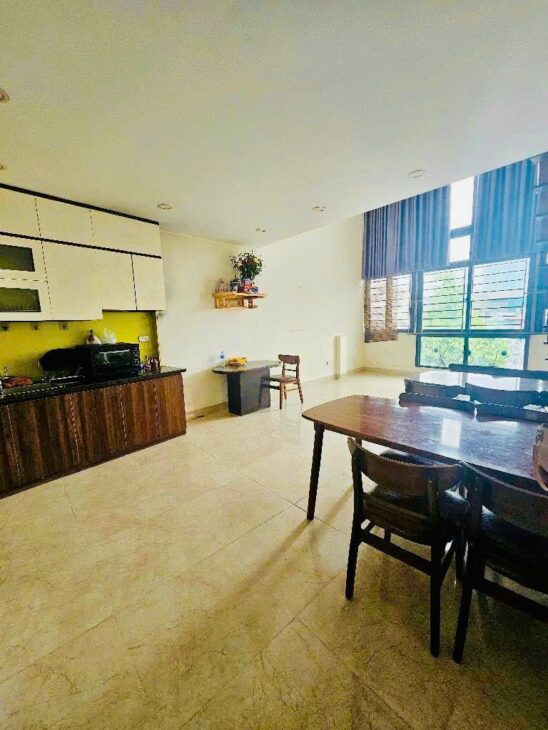 BÁN NHÀ TRƯƠNG ĐỊNH HAI BÀ TRƯNG 6 TẦNG THANG MÁY GẦN PHỐ CỰC THOÁNG SÁNG 13 TỶ
