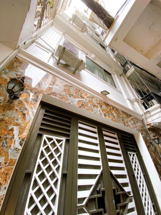 NHÀ DV 6 TẦNG 14 PHÒNG KHÉP KÍN, 54M2, PHỐ TRẦN KHÁT CHÂN -10 TỶ SỔ ĐỎ CHÍNH CHỦ – VỊ TRÍ VÀNG –