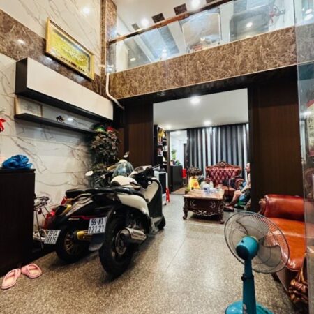 BÁN NHÀ LÊ VĂN LƯƠNG-5 TẦNG-NHỈNH 11 TỶ