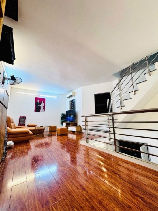 Bán nhà Đội Cấn 28m, cách phố 20m, ô tô sát nhà, nội thất nhập khẩu, chỉ 6.2 tỷ