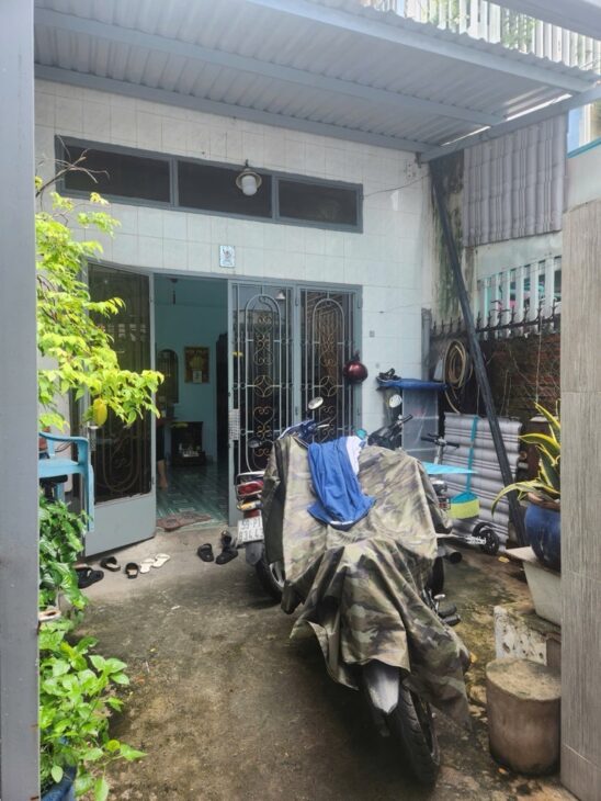 BÁN NHÀ VỊ TRÍ ĐẸP, 2 TẦNG, XE HƠI CHẠY NGAY TÂN QUÝ, TÂN QUÝ, TÂN PHÚ