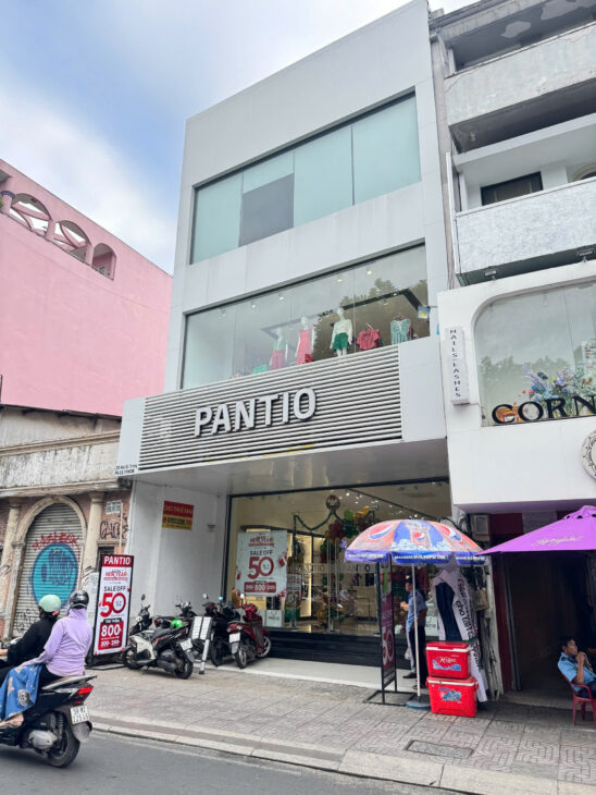 Cho thuê nhà 85-87-87B Đề Thám, phường Cầu Ông Lãnh, Quận 1. Giá 130 Triệu