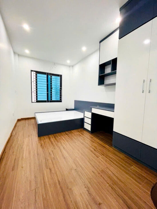Em Bán Nhà Kim Mã / 5 Tầng 38m2 dân xây -7x tỷ