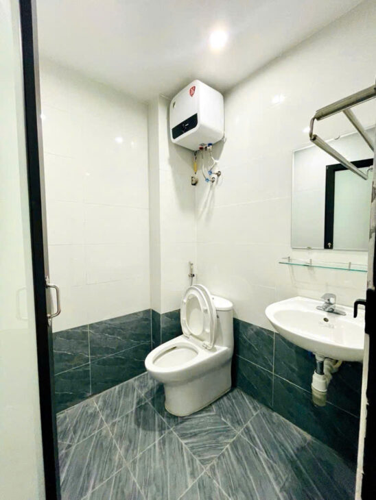 Em Bán Nhà Kim Mã / 5 Tầng 38m2 dân xây -7x tỷ