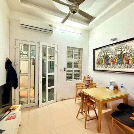 HÀNG HIẾM ĐỐNG ĐA – 2 THOÁNG TRƯỚC SAU Thịnh Quang 26m, 4 T, mt 3.5m, giá 5.5 tỷ