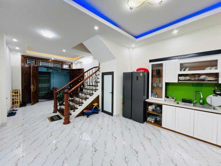 BÁN NHÀ PHỐ ĐẠI LA- 5 TẦNG -45m2 *MT 4m- GẦN TRUNG TÂM- NGÕ NÔNG, SÁT PHỐ- 2 THOÁNG TRƯỚC SAU – VỪA