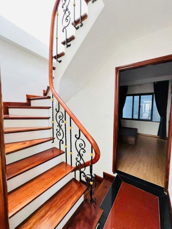 BÁN NHÀ PHỐ ĐẠI LA- 5 TẦNG -45m2 *MT 4m- GẦN TRUNG TÂM- NGÕ NÔNG, SÁT PHỐ- 2 THOÁNG TRƯỚC SAU – VỪA