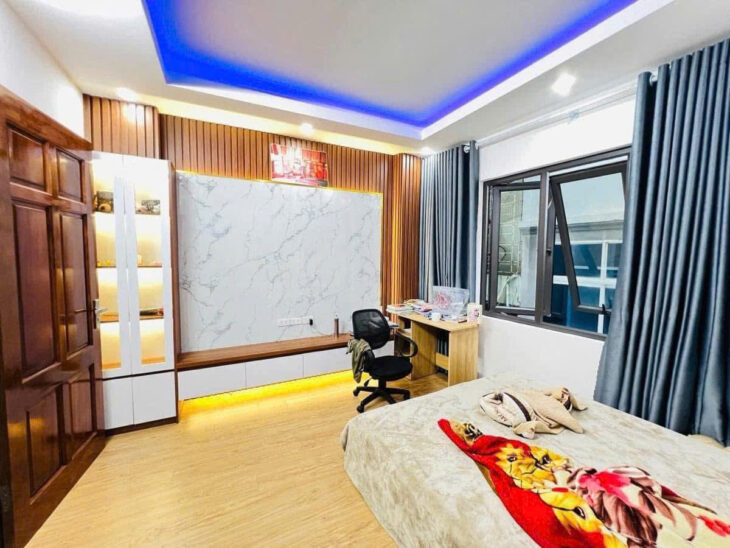 BÁN NHÀ PHỐ ĐẠI LA- 5 TẦNG -45m2 *MT 4m- GẦN TRUNG TÂM- NGÕ NÔNG, SÁT PHỐ- 2 THOÁNG TRƯỚC SAU – VỪA