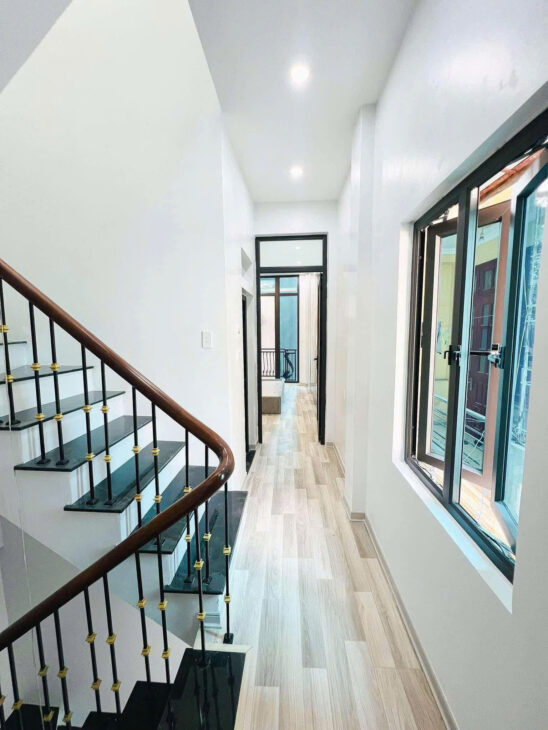 Tuyệt phẩm -TT Quận Hoàng Mai – Lô Góc – 42m2 ,4 tầng mới tinh,1 nhà ra ô tô – tặng full nội thất –