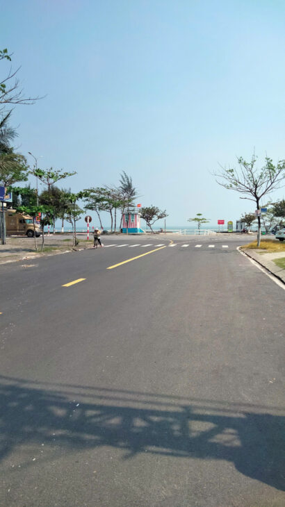 ĐẤT ĐẸP PHỐ BIỂN HÒA MINH, DT 72M2, ĐƯỜNG 5M5 DƯƠNG ĐỨC HIỀN, SÁT BIỂN KỀ CHỢ – CHỈ 3.68TY