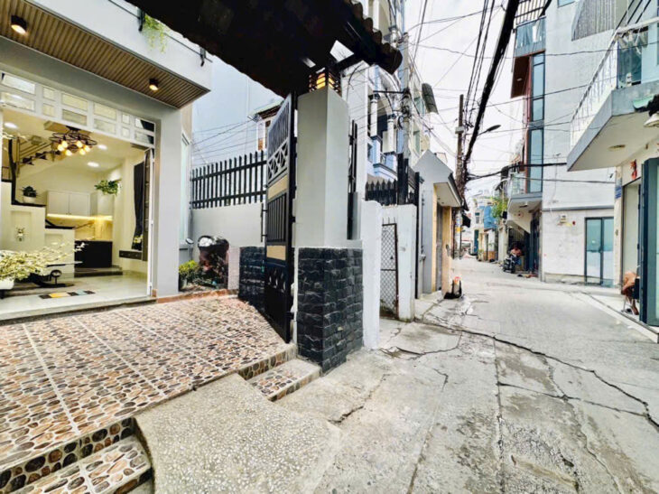 NHÀ MỚI – LÔ GÓC – Ô TÔ ĐỖ CỬA – NGUYỄN DU, HAI BÀ TRƯNG – GIÁ MỀM