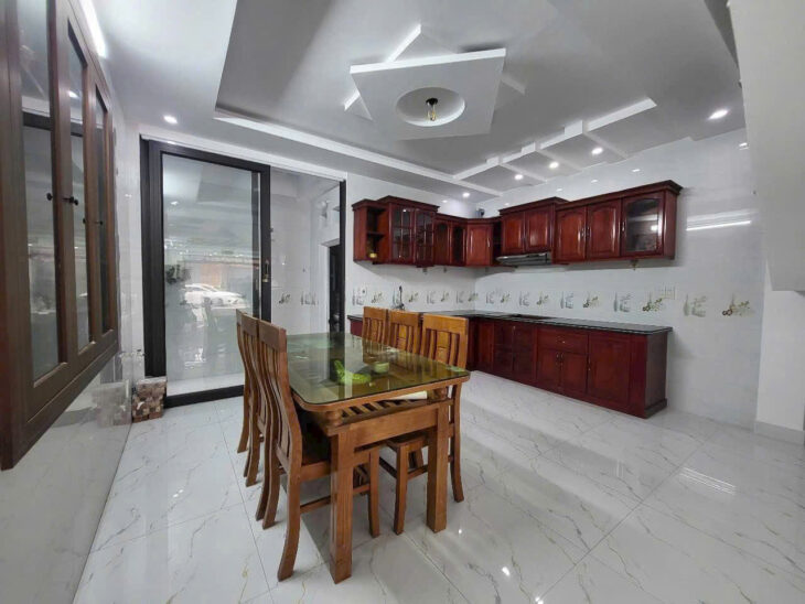 Nhà mặt đường Vĩnh Tiến – Lê Chân, 76m 4 tầng, đường 10m vỉa hè, Giá 6.5 tỉ