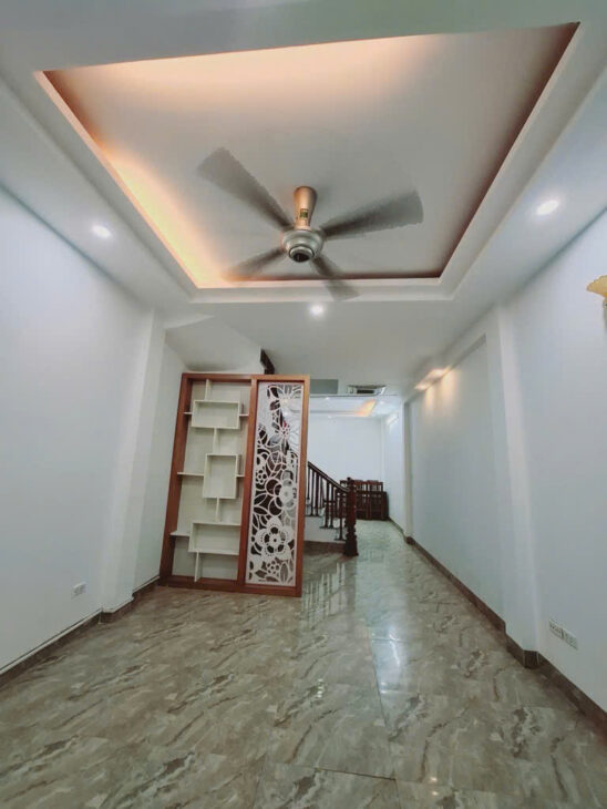 Bán nhà nhỏ nhỏ xinh xinh 4 tầng, 41m², Ngõ 572 Ngọc Thụy, Long Biên, 6 tỷ, Múc đi anh chị em