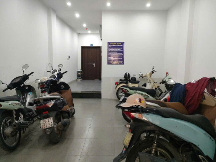 Bán siêu phẩm CHDV đường Láng, 94m2, lô góc, thang máy, dòng tiền 1 tỷ/năm, chỉ 18.8 tỷ!