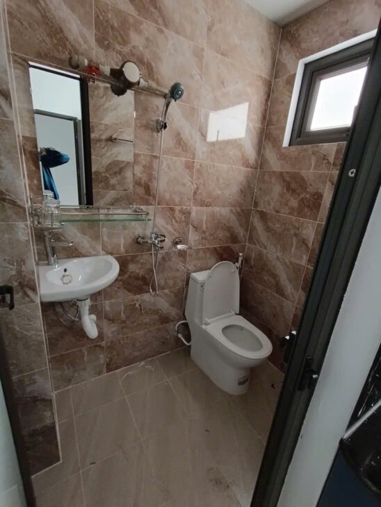 Bán CHDV Phùng Khoang, 71m2, 7 tầng, thang máy, dòng tiền 1.2 tỷ/năm, sổ đỏ nở hậu, 15.8 tỷ