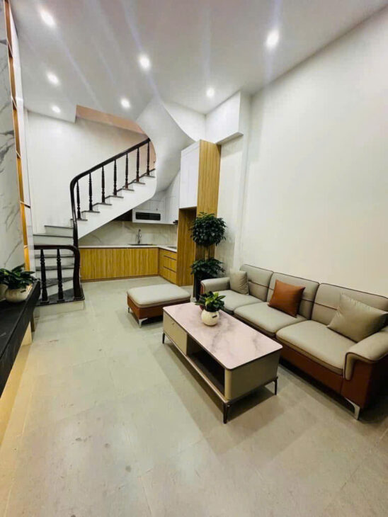 CHƯA ĐẾN 4 TỶ – SỞ HỮU NGAY NHÀ 5 TẦNG TẠI TRUNG TÂM HAI BÀ TRƯNG, VỊ TRÍ ĐẮC ĐỊA – DT 25M2 GIÁ CHỈ