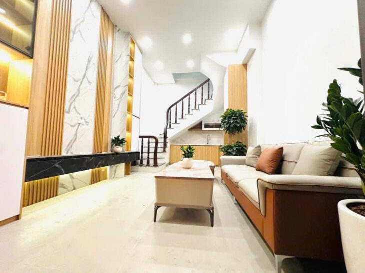 CHƯA ĐẾN 4 TỶ – SỞ HỮU NGAY NHÀ 5 TẦNG TẠI TRUNG TÂM HAI BÀ TRƯNG, VỊ TRÍ ĐẮC ĐỊA – DT 25M2 GIÁ CHỈ