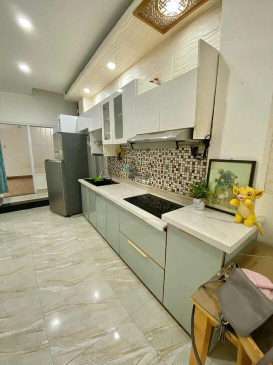 Cần Bán Nhà 3 Tầng Hẻm Bạch Đằng, Trung Tâm TP Nha Trang – Vị Trí Đắc Địa, Sổ Hồng Hoàn Công