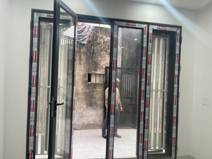 CHÍNH CHỦ CẦN NHÀ PHỐ ĐẠI CÁT QUẬN BẮC TỪ LIÊM 30 x5 TẦNG NHỈNH 4 TỶ Ô TÔ KD