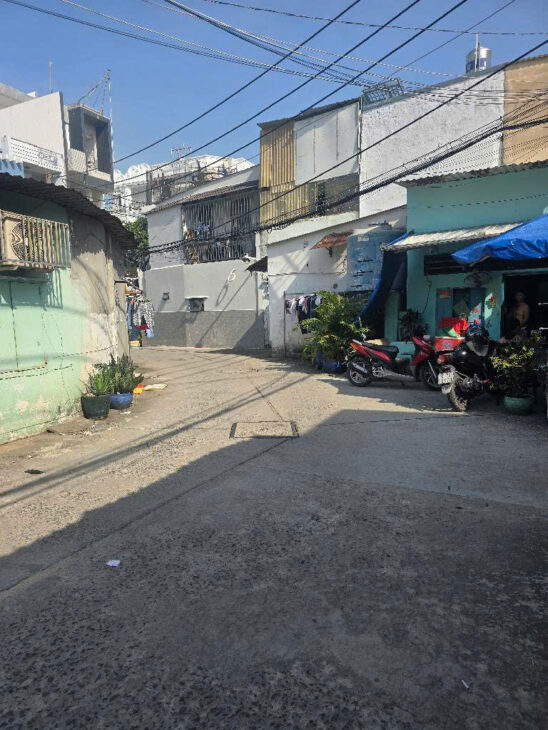 BÁN NHÀ MỚI VỊ TRÍ ĐẸP, XE HƠI CHẠY , 2 TẦNG GẦN ĐƯỜNG LIÊN KHU 4-5, BÌNH HƯNG HÒA B, BÌNH TÂN