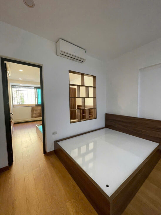 Bán nhà Tập thể phố Nguyễn Chí Thanh 68m nhỉnh 3 tỷ
