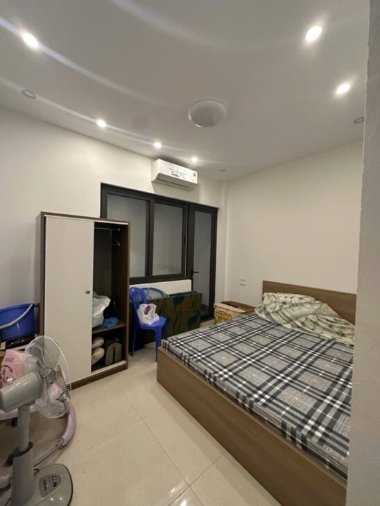 Hiếm 1 căn Duy nhất Việt HƯng chủ cần ban gấp mới tinh 5 tầng chỉ hơn 4 tỷ