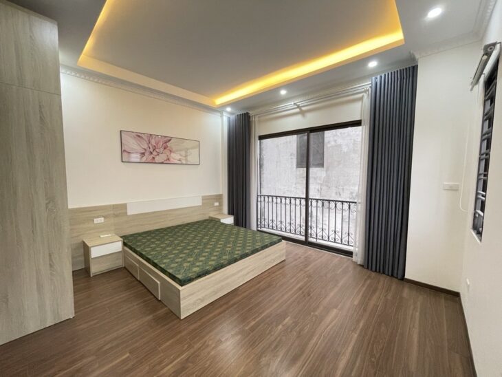 Nhà đẹp trung tâm Long Biên- Ngọc Thuỵ phân lô, 5 tầng mới tinh xách vali vào ở ngay