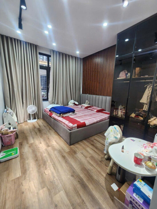 TRUNG TÂM QUẬN HAI BÀ TRƯNG – Ô TÔ TRÁNH, VÀO NHÀ- THANG MÁY, NỘI THẤT NHẬP KHẨU – NHÀ ĐẸP Ở NGAY