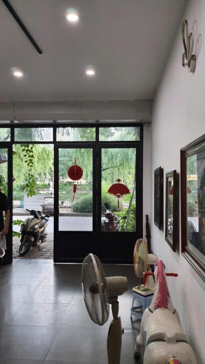 MẶT PHỐ TRẦN HÒA – 6 TẦNG THANG MÁY – VỈA HÈ KINH DOANH – OTO TRÁNH – GIÁ 21 TỶ