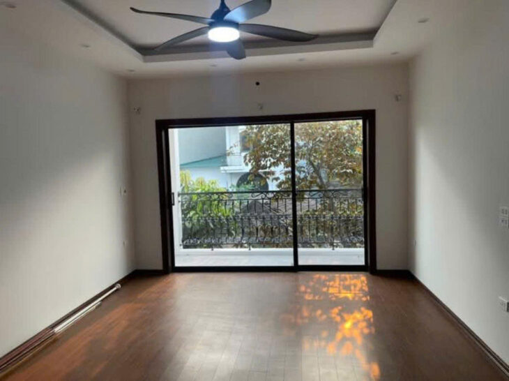 NHÀ PHỐ BÙI HUY BÍCH – PHÂN LÔ 2 MẶT NGÕ, GARA OTO, VỈA HÈ KINH DOANH, NỘI THẤT VIP – GIÁ 16 TỶ