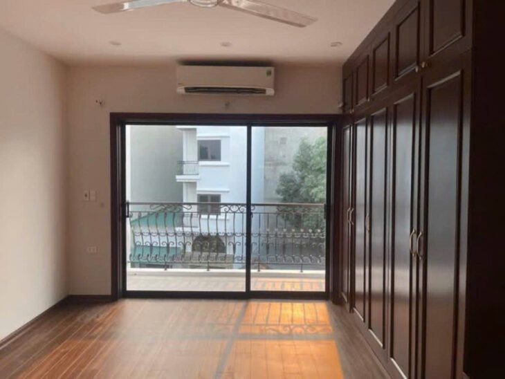 NHÀ PHỐ BÙI HUY BÍCH – PHÂN LÔ 2 MẶT NGÕ, GARA OTO, VỈA HÈ KINH DOANH, NỘI THẤT VIP – GIÁ 16 TỶ