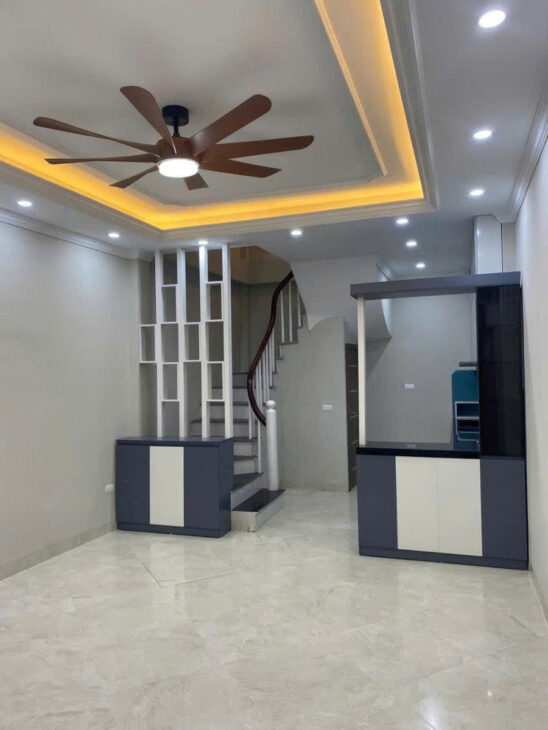 Nhà Mới Tinh – Hoàng Mai – 36m² – 5 Tầng – Mt 4.2m – Chỉ Việc Xách Vali Về Ở