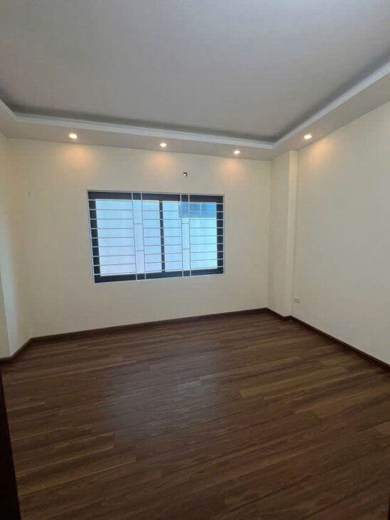 BÁN NHÀ MỚI BÁT KHỐI- LONG BIÊN,42 M2, 4 TẦNG,MẶT TIỀN 4.5M,6.1 TỶ.