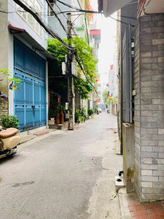 BÁN 60M2, ĐẤT PHỐ NGÔ GIA TỰ Ô TÔ TRÁNH Ô TÔ VÀO NHÀ ,MẶT TIỀN 4.2M, 9.8 TỶ. LONG BIÊN.