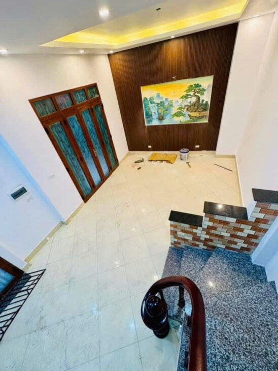 Chính chủ cần bán 30m 5 tầng, ngay khu đô thị kim văn kim lũ, sát viện Y học cổ truyền, cạnh trường