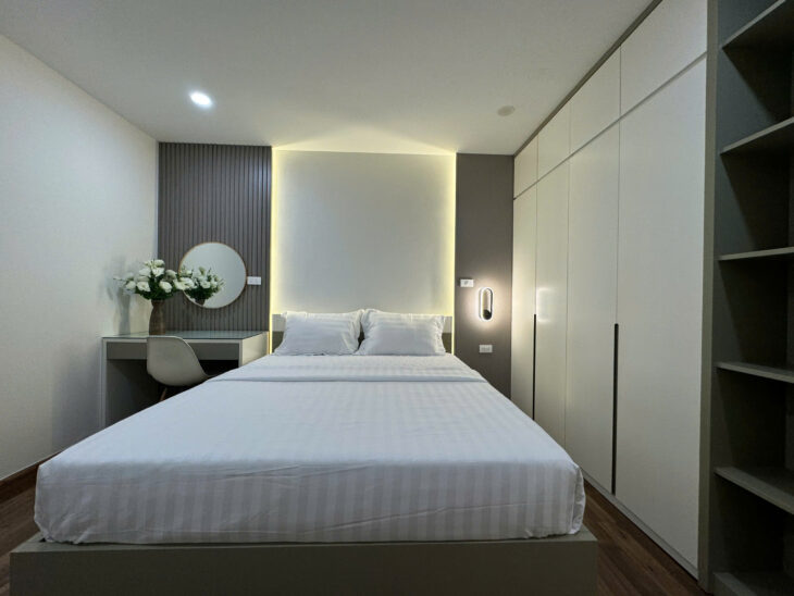 Bán giá hợp lý căn 3 ngủ 2 WC tòa Ruby 4B Goldmark City, toàn bộ nội thất new 100% nhậu EU cao cấp