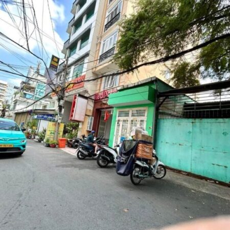 VỊ TRÍ HIẾM BIỆT THỰ XE HƠI NGỦ TRONG NHÀ Đ. ĐOÀN NHƯ HÀI Q.4 – GẦN TRƯỜNG ĐẠI HỌC LUẬT. KHU DÂN
