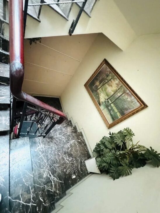 BIỆT THỰ XE HƠI NGỦ TRONG NHÀ – VỊ TRÍ ĐẮT ĐỊA -Đ.ĐOÀN NHƯ HÀI- NHÀ THÔNG RA HAI MẶT TIỀN ĐƯỜNG Q4.
